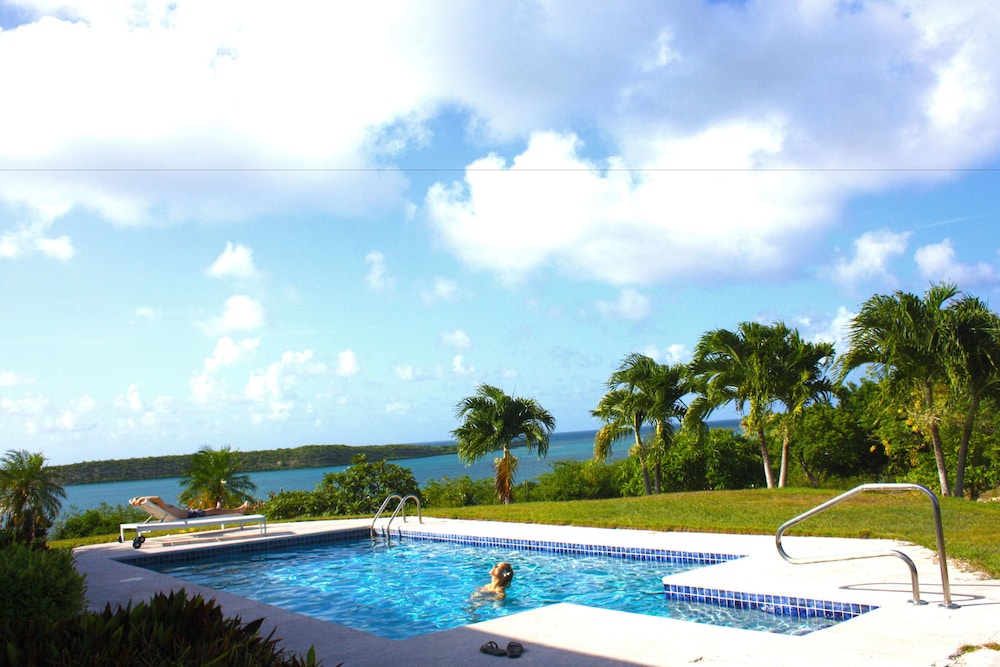 Blue Bay Antigua — Willikies