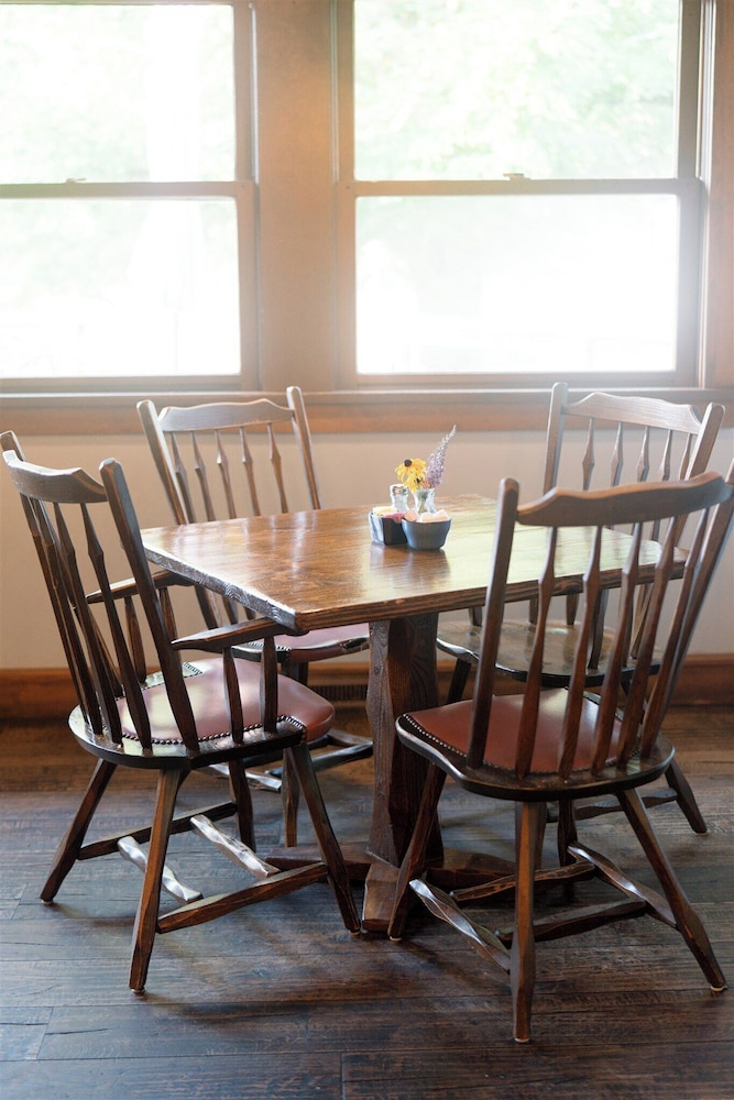 Brown County Inn - photo 33