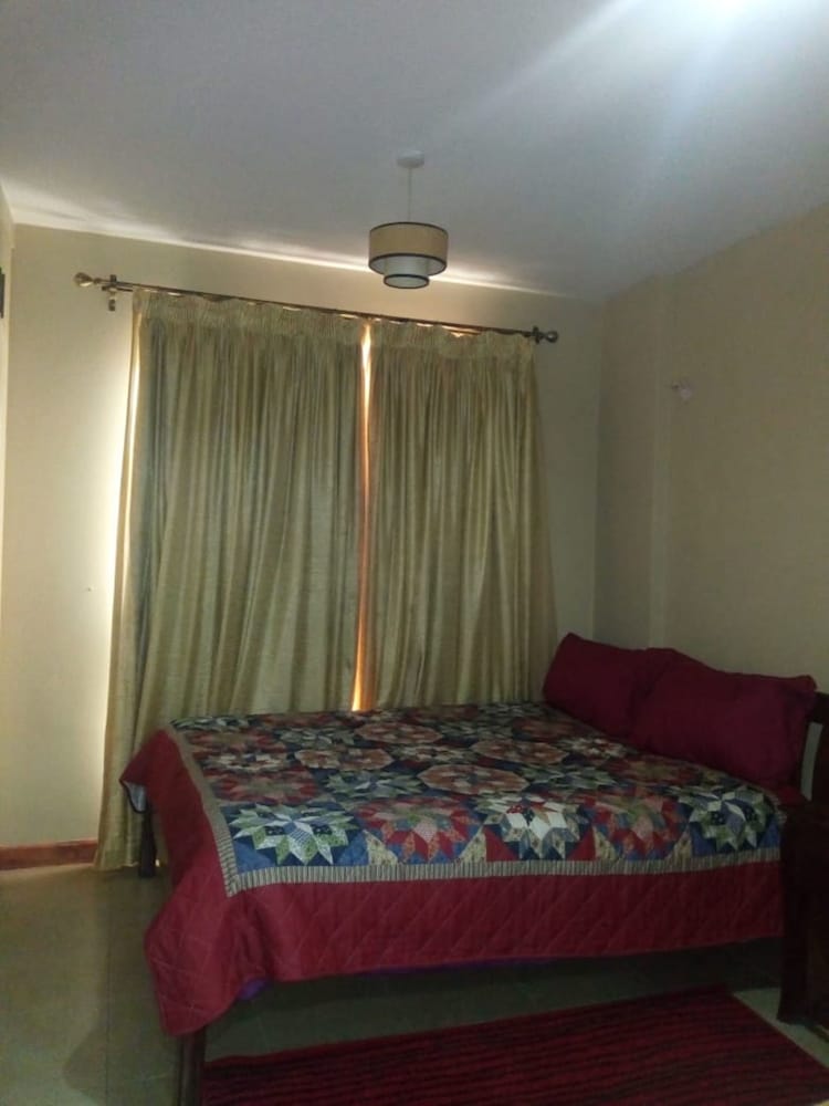 West Suites Apartments