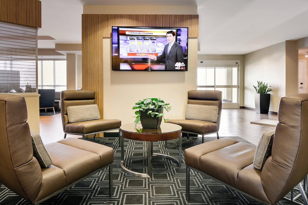 Towneplace Suites Kansas City Airport - photo 2