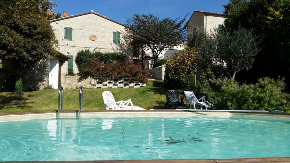Villa le Colline Teloni — 4-Star Luxury Hotel in Cingoli, Italy
