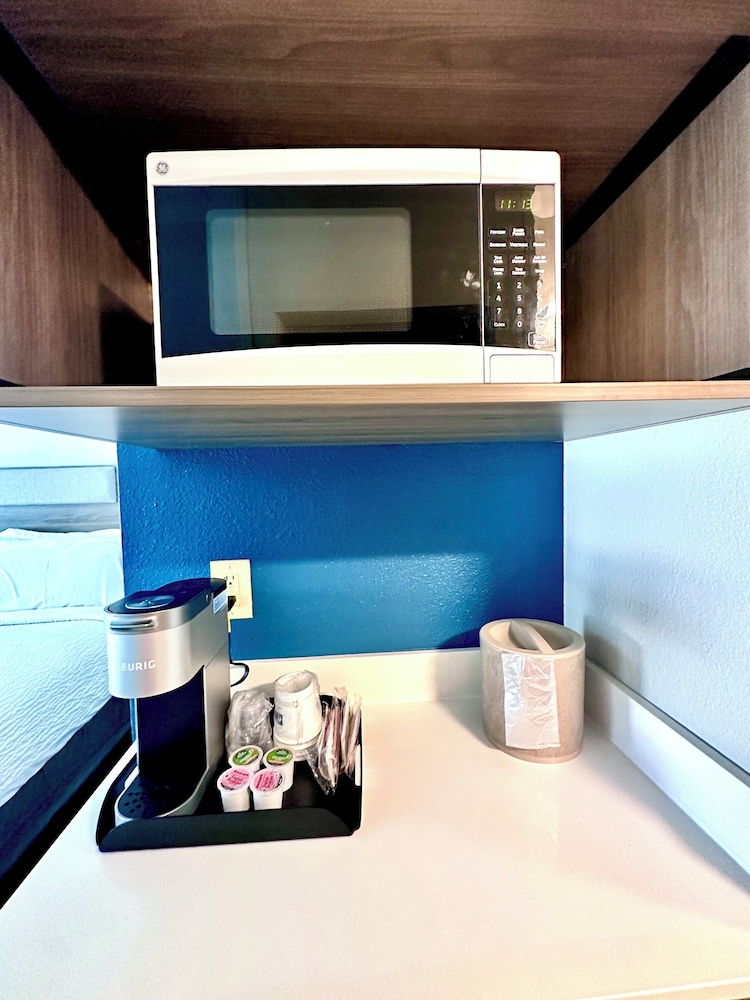 Holiday Inn Express Hotel & Suites Hinesville East Fort Stewart - photo 23