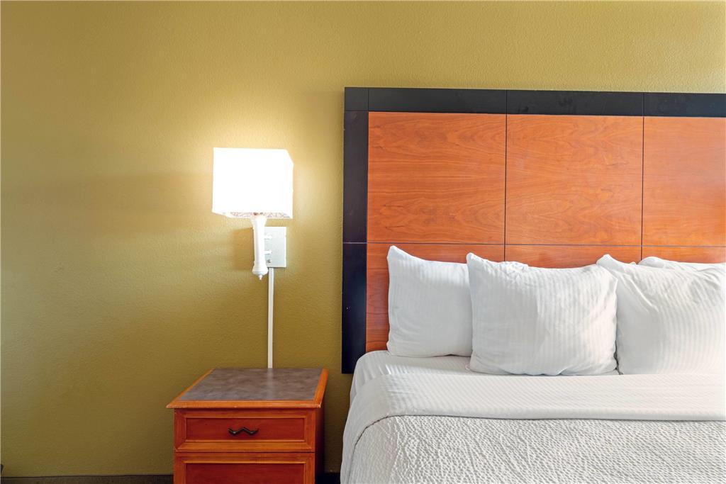 Travelodge by Wyndham Phoenix North - photo 15