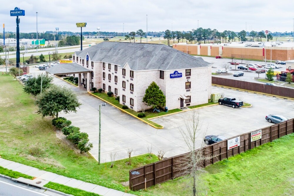 Regency Inn & Suites Biloxi - photo 35
