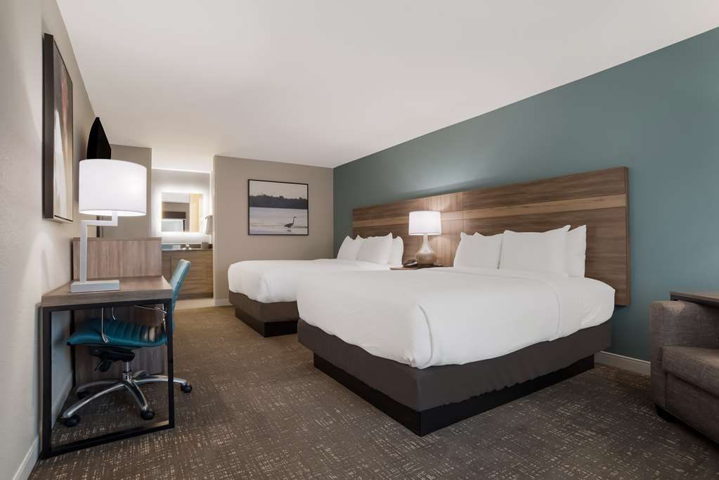 Best Western Flagship Inn - photo 6