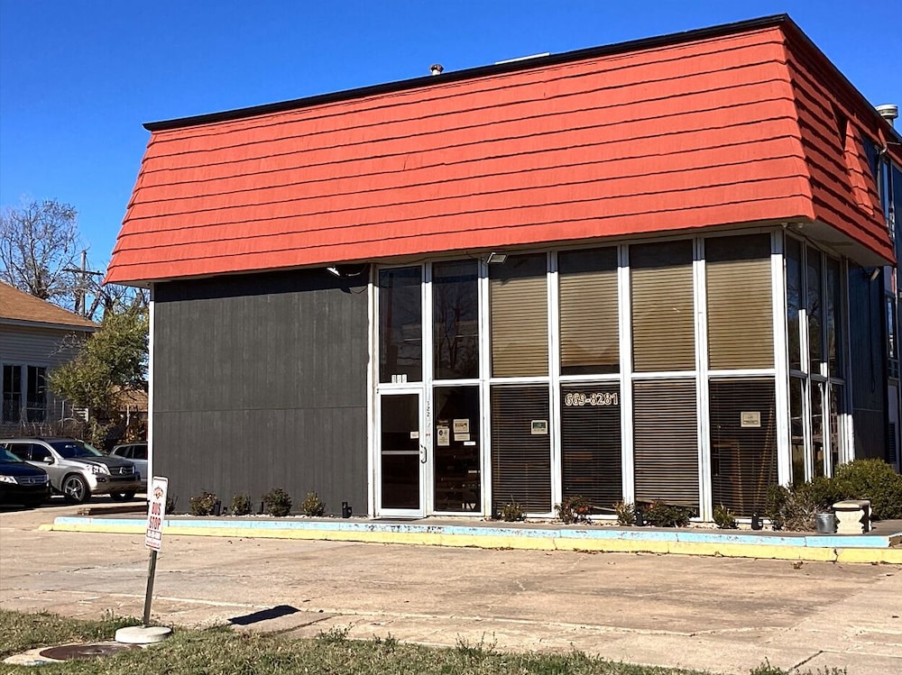 Sunflower Inn - photo 9