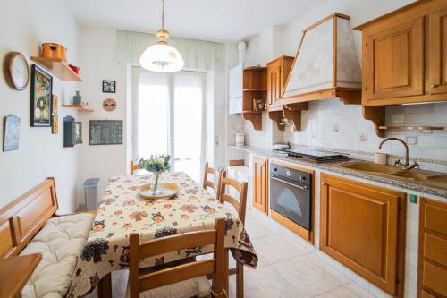 La casa del libro — 4-Star Luxury Hotel in Lavagna, Italy