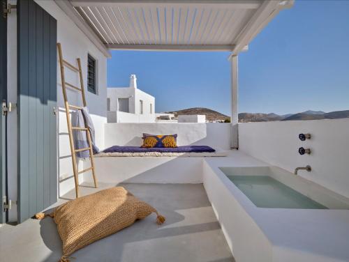 Naousa center Cycladic house on 3 levels — 4-Star Luxury Hotel in Naousa, Greece