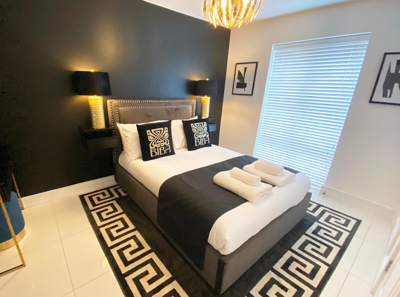 Summer House Terrace — 4-Star Luxury Hotel in Yeovil, United Kingdom