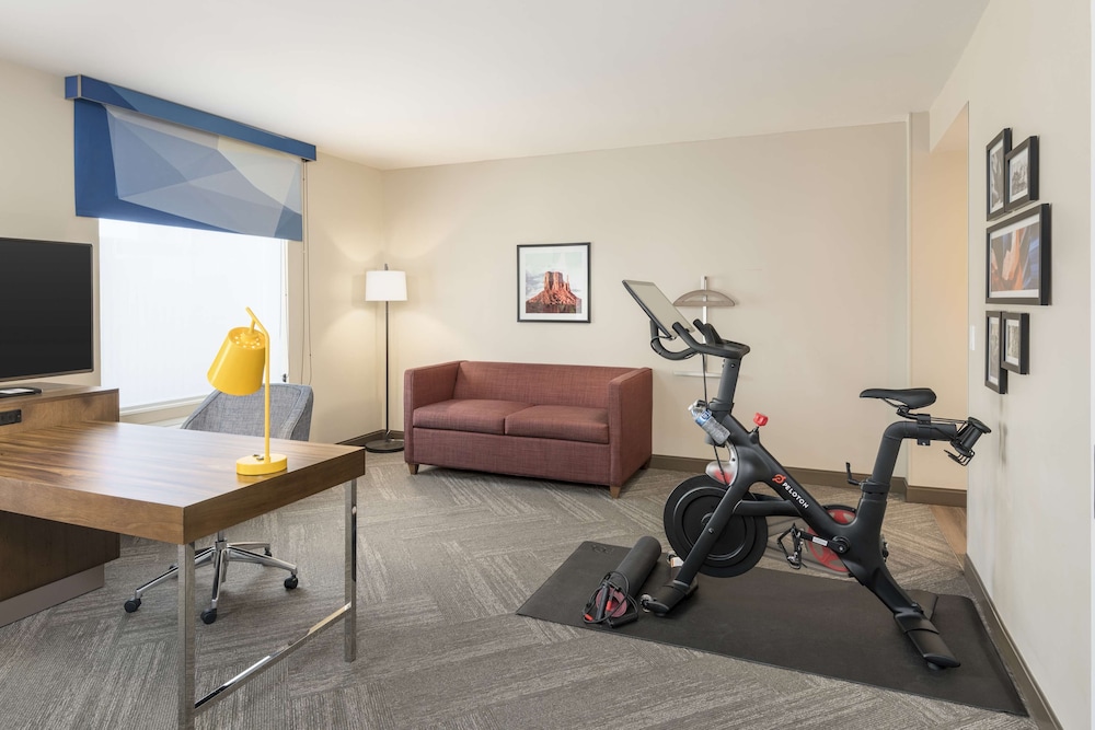 Hampton Inn & Suites Phoenix Downtown - photo 17