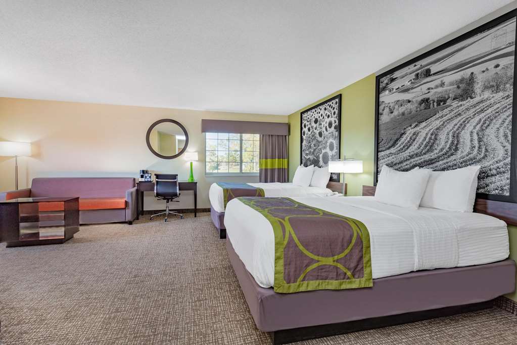Emmetsburg Hotel and Suites - photo 49