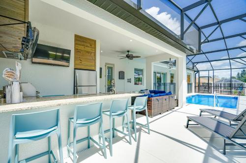 Punta Gorda Paradise Pool and Outdoor Kitchen in Punta Gorda, United States