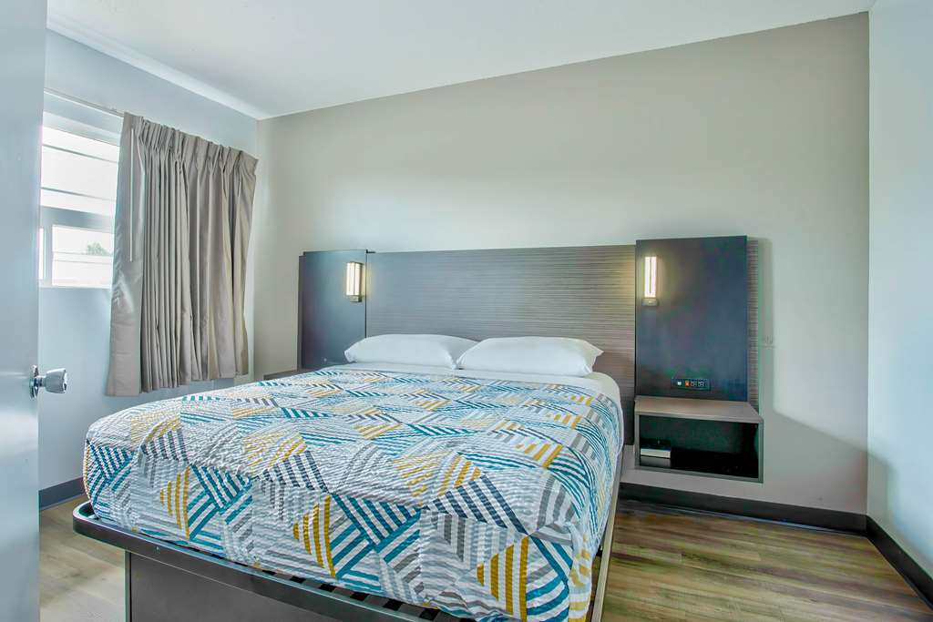 Motel 6 Bend OR - photo 10