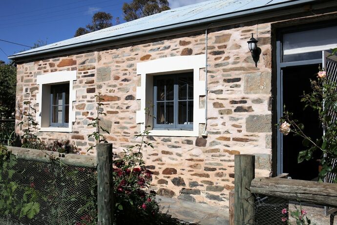 Griffiths Cottage — Burra — photo 3