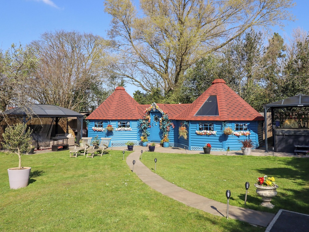 Applejacks Orchard in Holywell, United Kingdom