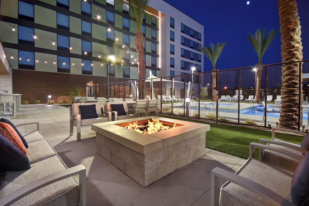 Hampton Inn & Suites Las Vegas Convention Center No Resort Fee - photo 30