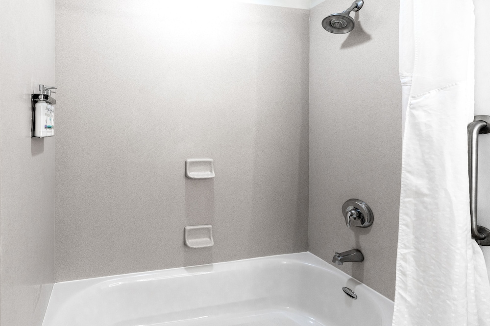 Holiday Inn Express Salinas by IHG - photo 12