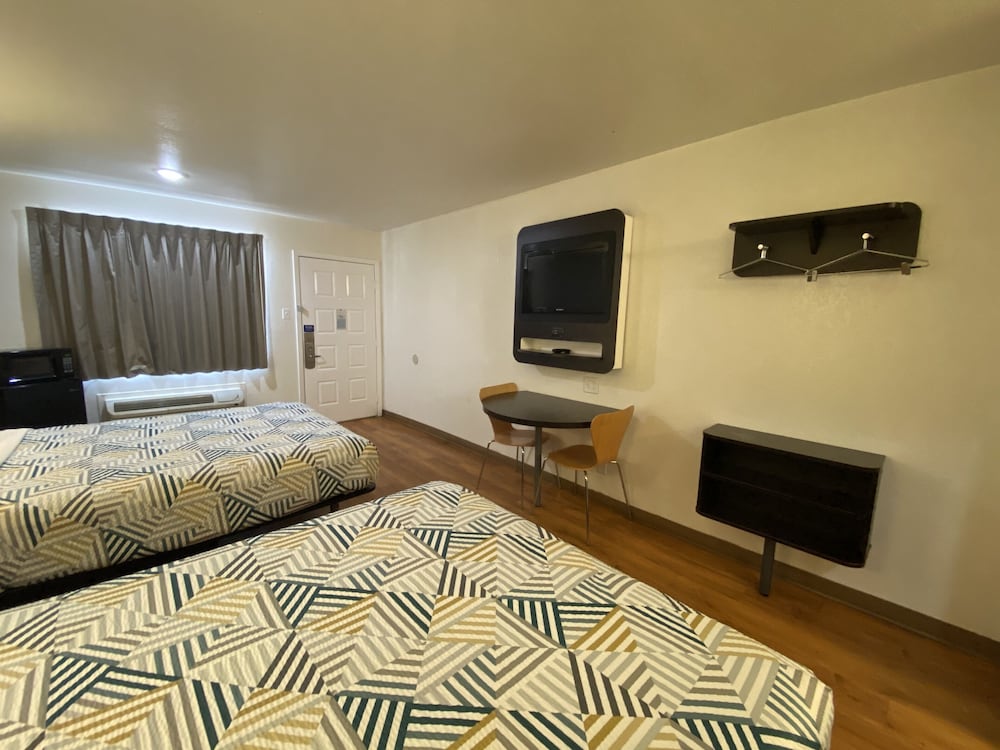 Motel 6 Bryan TX College Station - photo 8