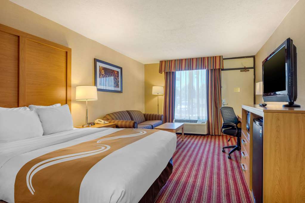 Quality Inn Exit 4 - photo 18