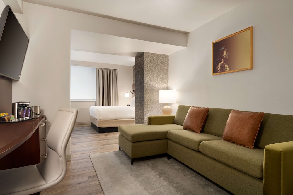 DoubleTree by Hilton New York Downtown - photo 8