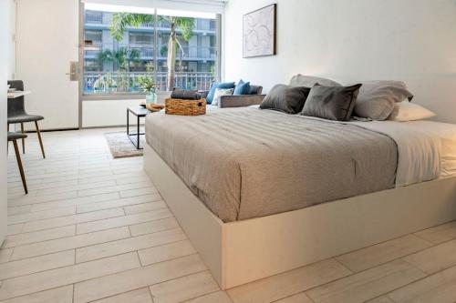 Modern 1BED 1BA Gem in Great Location Free Parking — 4-Star Luxury Hotel in Kissimmee, United States