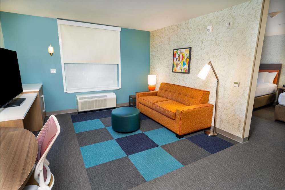 Home2 Suites by Hilton Bakersfield - photo 16
