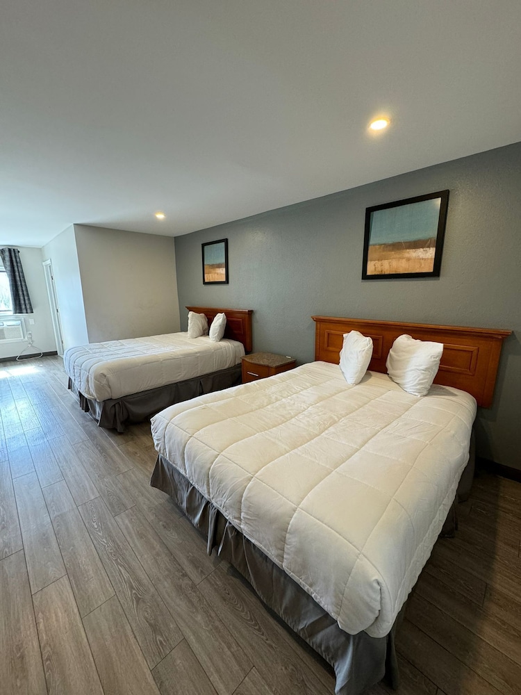 Days Inn by Wyndham Moosic - photo 12