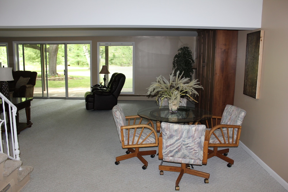 Rivertown Inn - photo 11