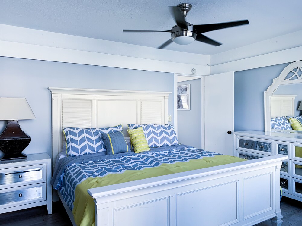 Coral Tides Resort - photo 12