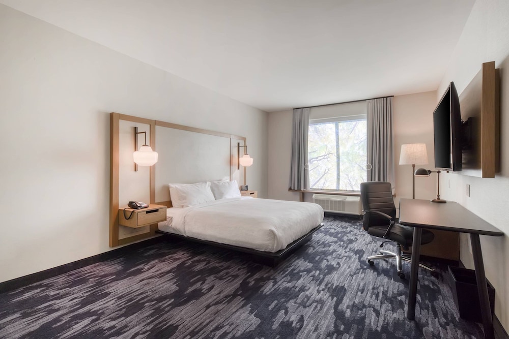 Fairfield Inn & Suites by Marriott Charlotte Belmont - photo 10