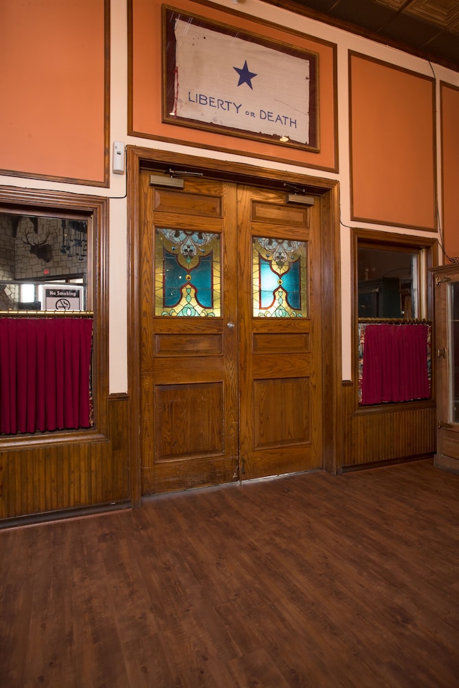 Y O Ranch Hotel - photo 40