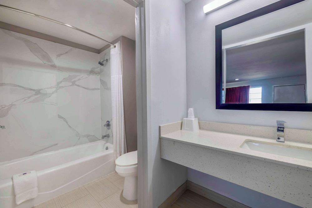 Motel6 Lake Charles LA - photo 22