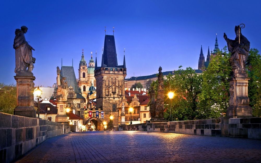 Pvh Charming Flats Hroznova — 4-Star Luxury Hotel in Mala Strana, Czech Republic