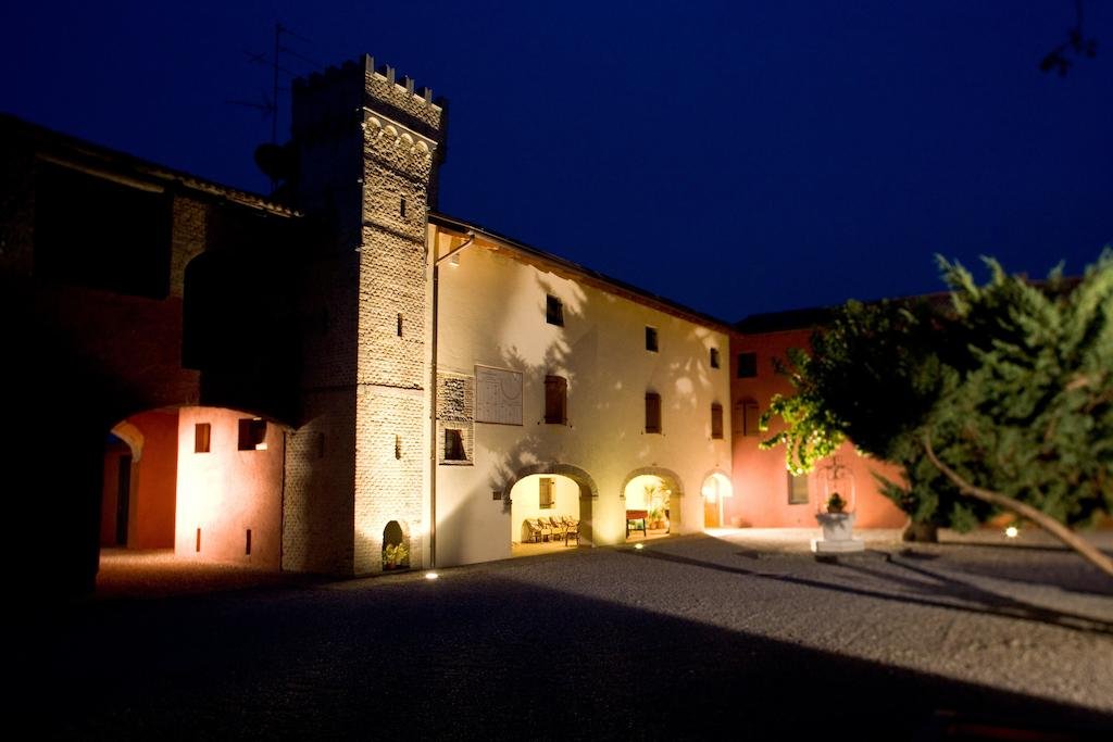 Agriturismo Al Casale — 4-Star Luxury Hotel in Codroipo, Italy