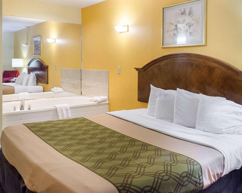 Stonewood Inn & Suites of Carrollton Smithfield - photo 20