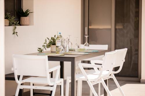 4 Roses Pool Villas — Litochoro — photo 2