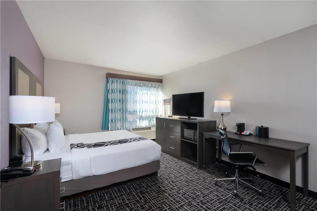 La Quinta Inn & Suites by Wyndham Glenwood Springs - photo 27
