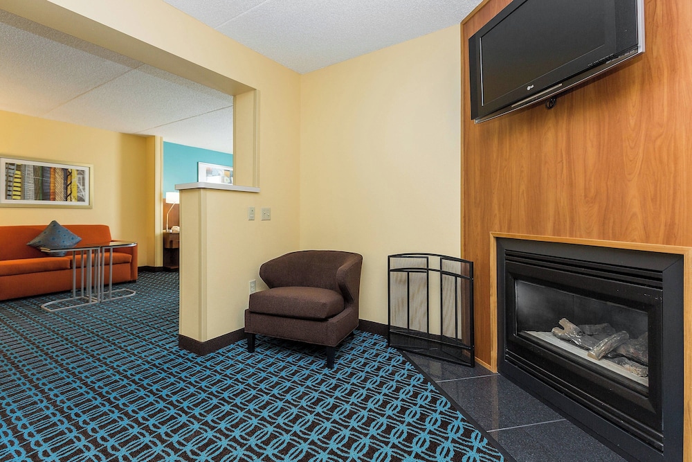 Fairfield Inn and Suites by Marriott Des Moines West - photo 23
