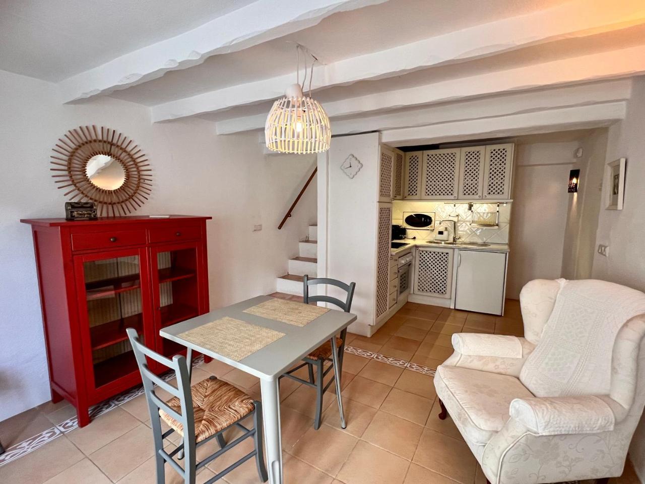 Old Town House With Terrace — 4-Star Luxury Hotel in Marbella, Spain