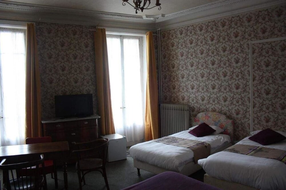 Hotel Savoy — Aix-Les-Bains — photo 4