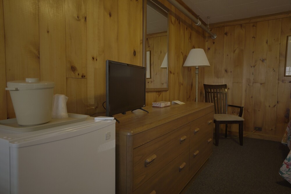 Betty Doon Hotel - photo 15