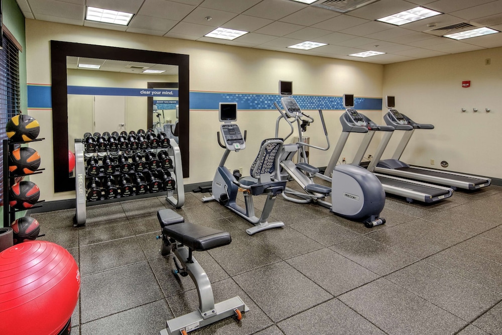 Hampton Inn Cambridge - photo 32