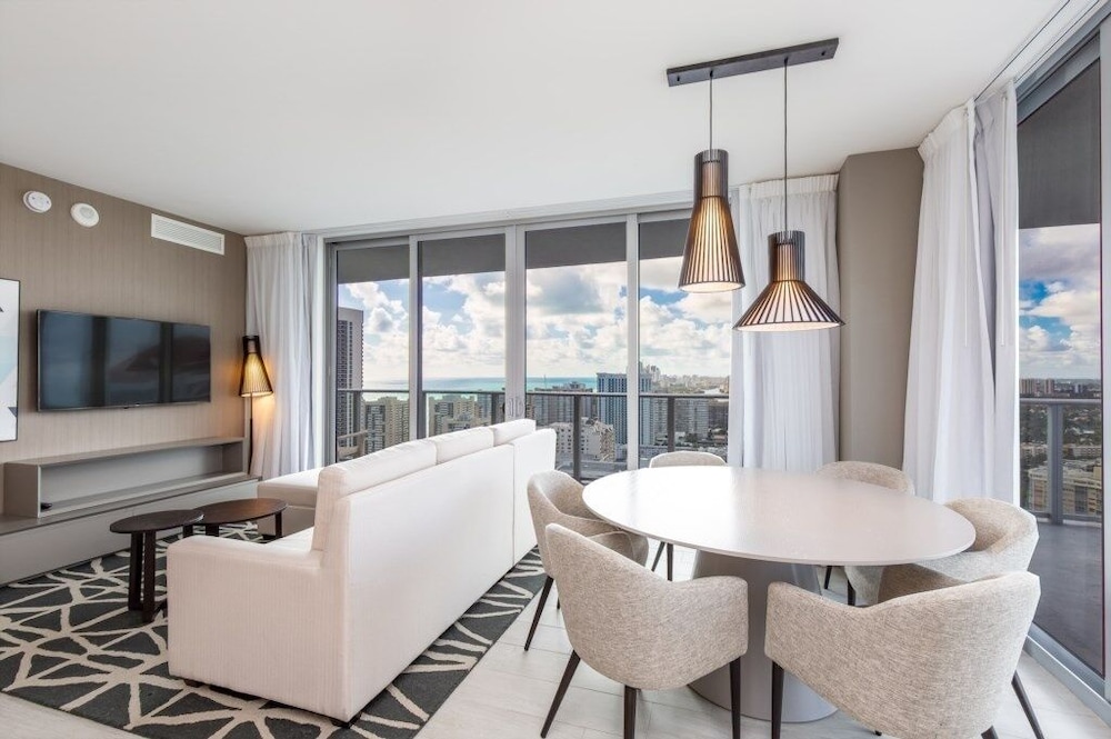 Hyde Beach House Luxury resort 3 Bedroom Condo by RedAwning - photo 31