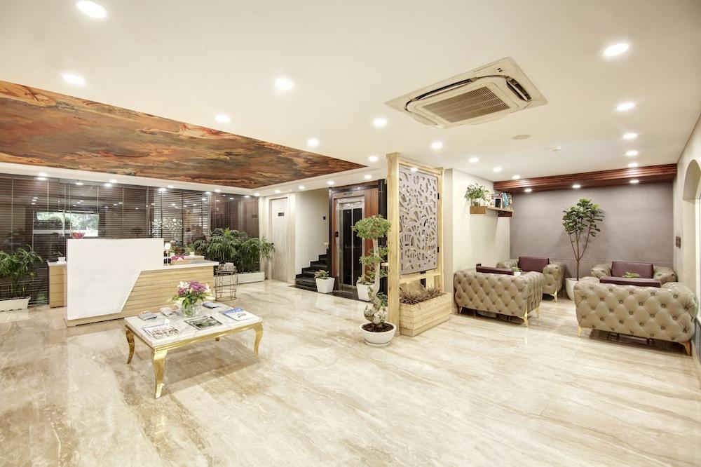Hotel 91 Huda City Centre