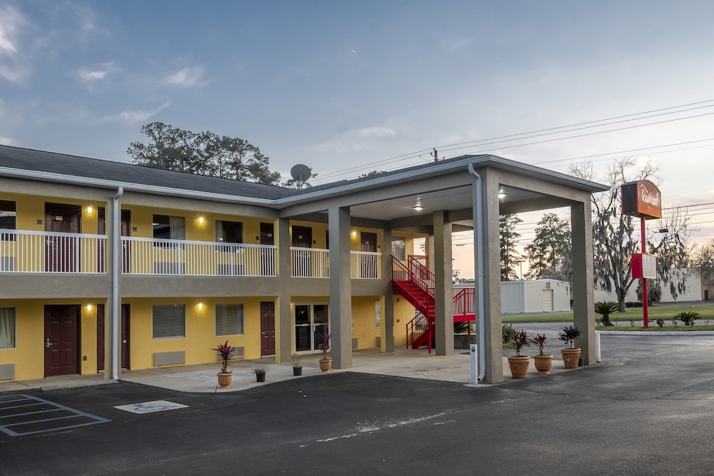 Red Roof Inn Valdosta University - photo 34