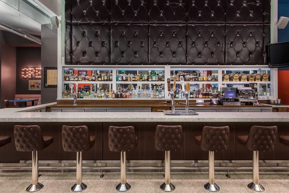 Courtyard by Marriott Portland City Center - photo 33