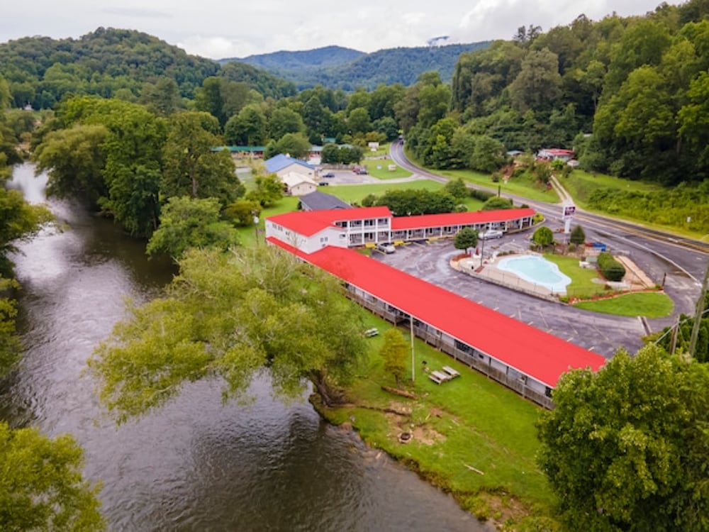 Lloyd's On The River Country Inn By Oyo - photo 64