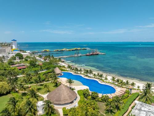Beach Front Apartment with beach access AMARA — 4-Star Luxury Hotel in Cancun, Mexico