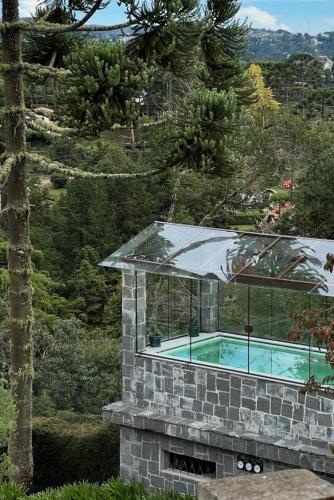 Mansão Olhos Verdes Luxuosa com Hidro e Piscina aquecida - last minute hotel in Campos Do Jordao