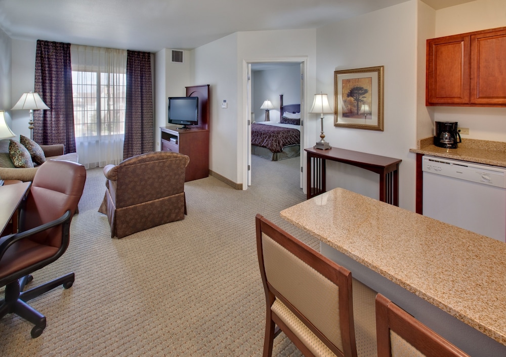 Staybridge Suites Rockford by IHG - photo 8